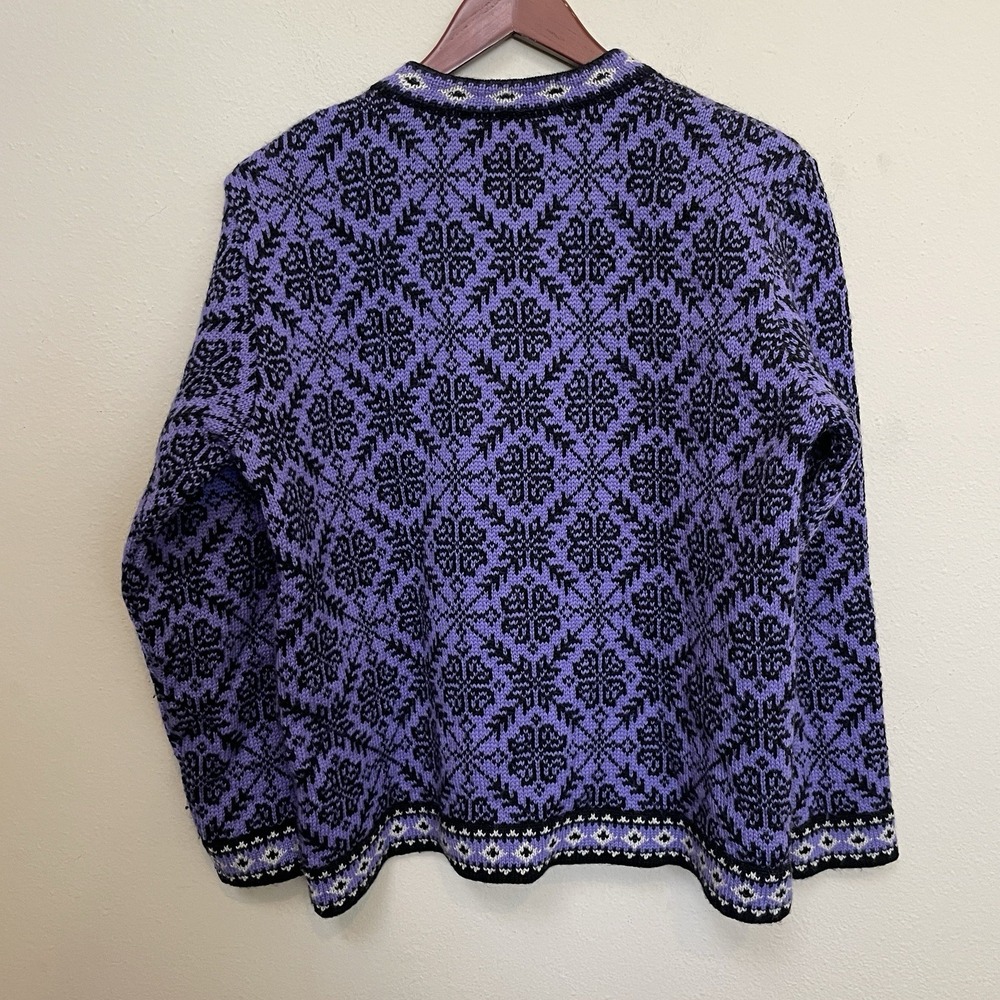 Vtg Women's L.L. BEAN Nordic CARDIGAN SWEATER, Wool MED  Preppy Purple SNOWFLAKE - Picture 3 of 10